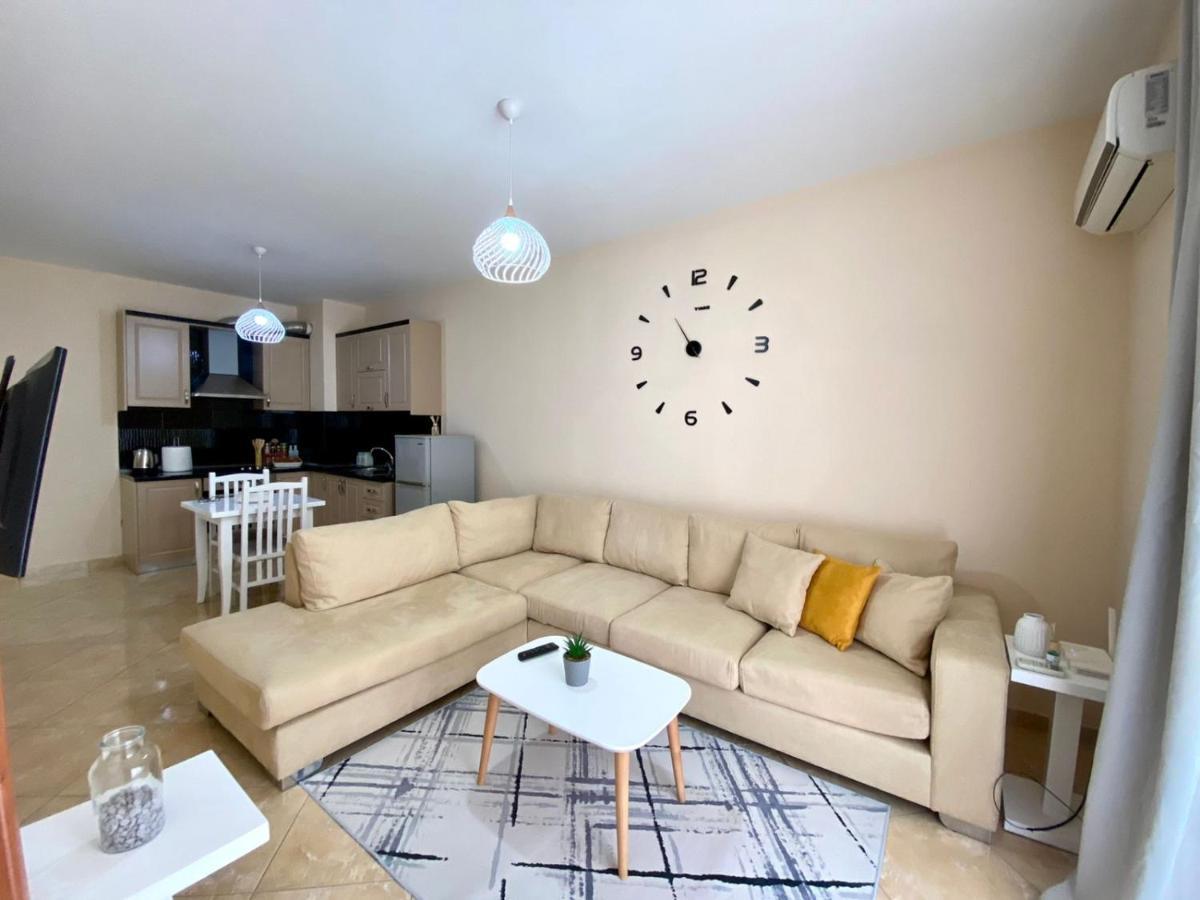 Chlo Apartment 2 Tirana Kültér fotó