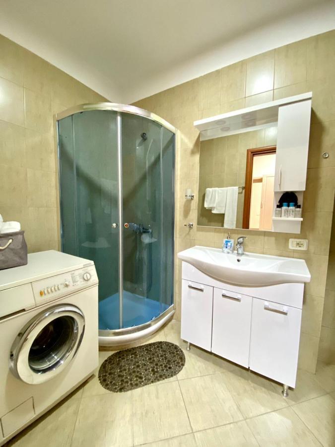 Chlo Apartment 2 Tirana Kültér fotó