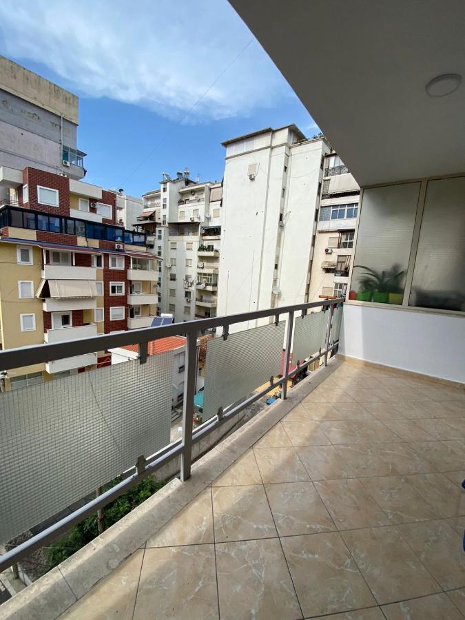 Chlo Apartment 2 Tirana Kültér fotó